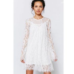 Kimchi Blue Long-Sleeve Lace Trapeze Dress